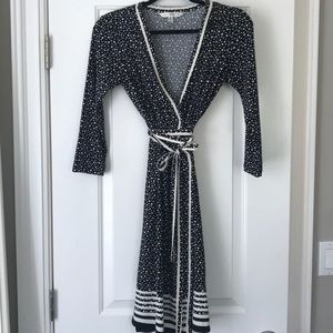 Max studio wrap dress